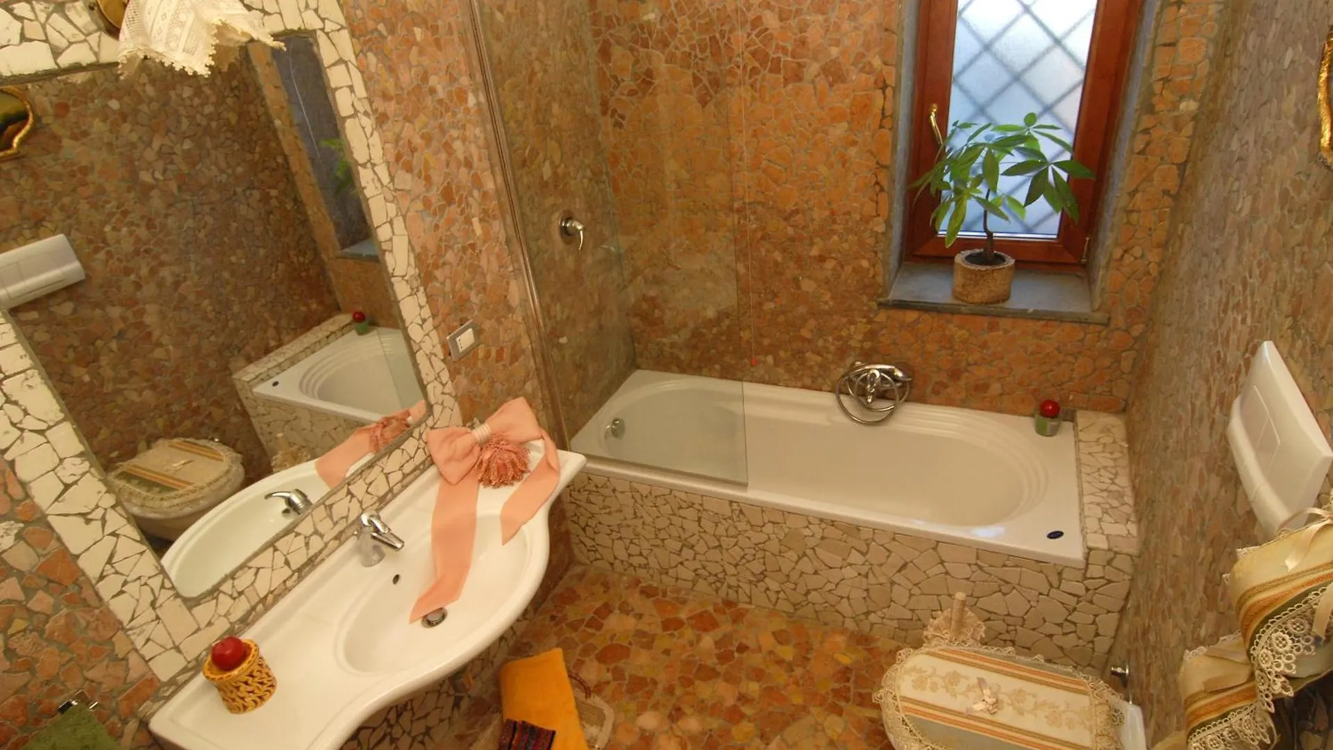 ** Couette-café La Dimora Le Fumarole Rooms Ercolano Italie