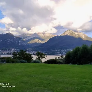 https://villa-oliveto-oliveto-lario.it-lombardy.com